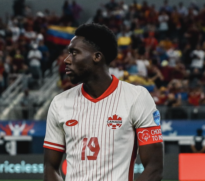 Alphonso Davies joueur de football candadien