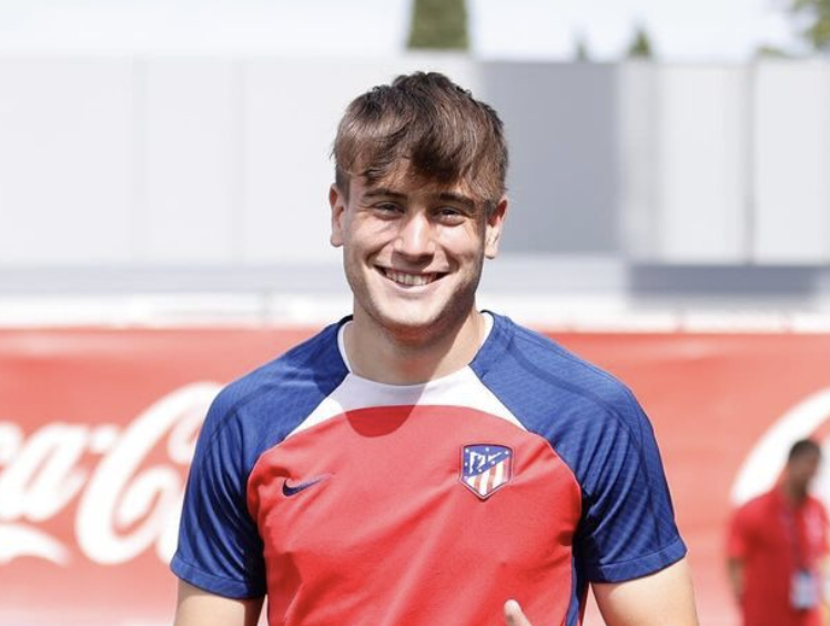 Ilias Kostis à l’entraînement avec l’Atlético Madrid