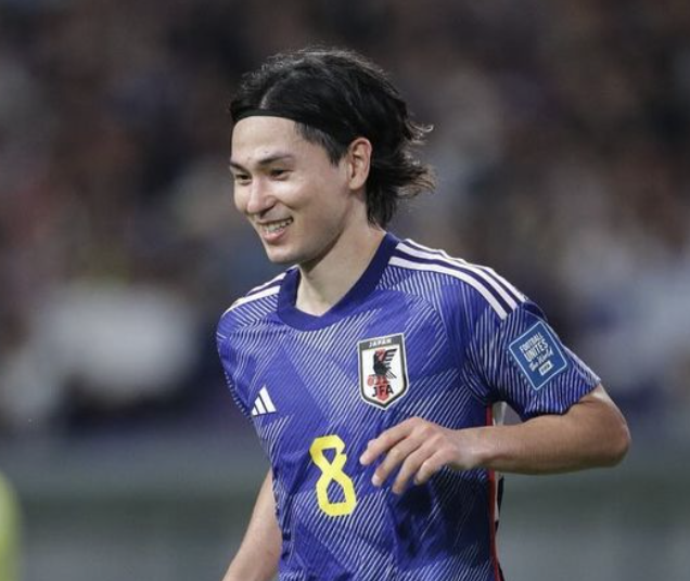 Takumi Minamino joueur de football japonais