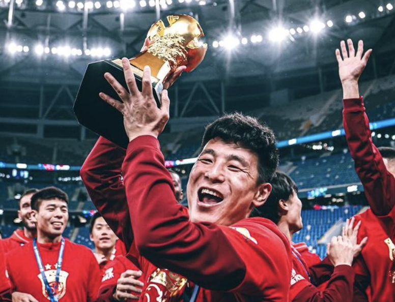 Wu Lei joueur de football chinois