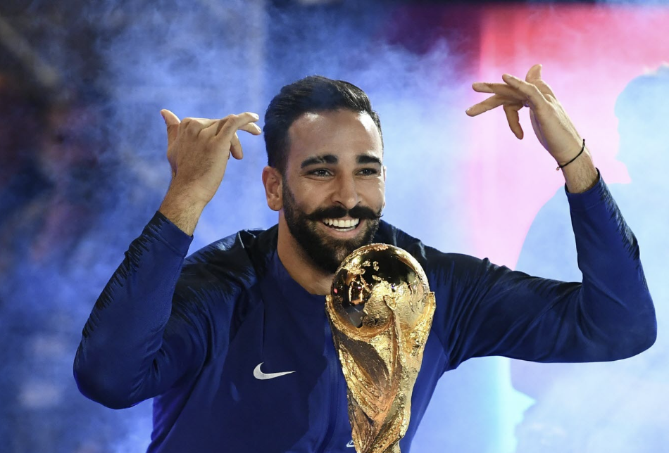 Adil Rami avec la Coupe du Monde 2018 en Équipe de France 26 mai 2024