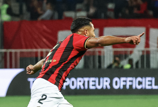 Ali Abdi célèbre son premier but avec l’OGC Nice face au PSG en Ligue 1