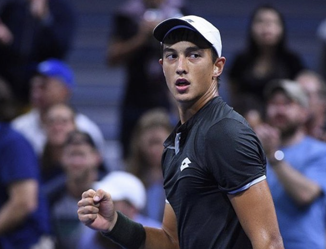 Antoine Hoang qui serre le point après une victoire sur dur