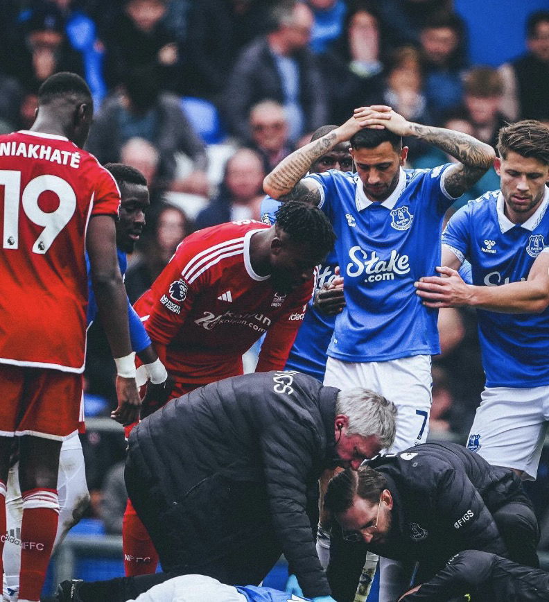 Beto sous assistance respiratoire avec Everton face à Nottingham Forestr