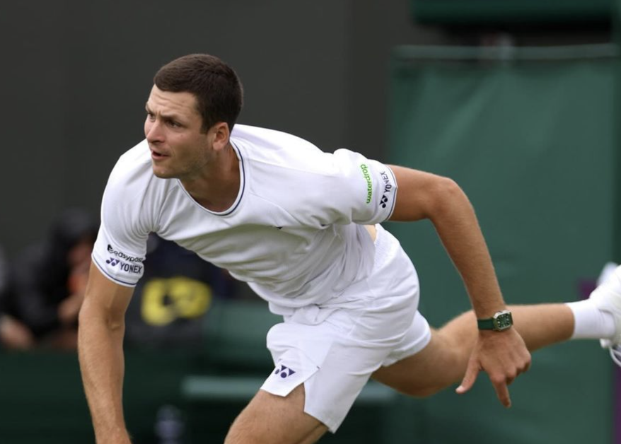 Blessure de Hubert Hurkacz contre Arthur Fils à Wimbledon