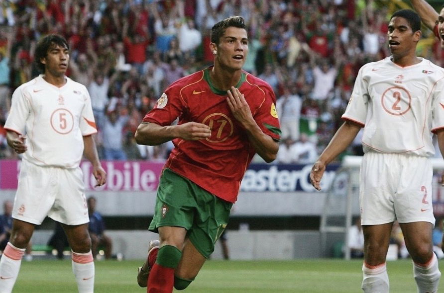 But de Cristiano Ronaldo à l’Euro 2004