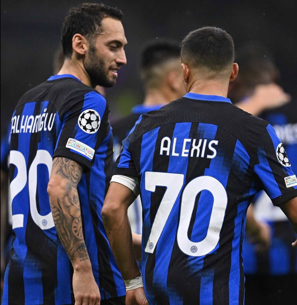 Calhanoglu et Sanchez avec l’Inter Milan