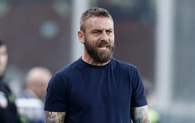 Daniele De Rossi sur le banc de l’AS Roma 10 juillet 2024