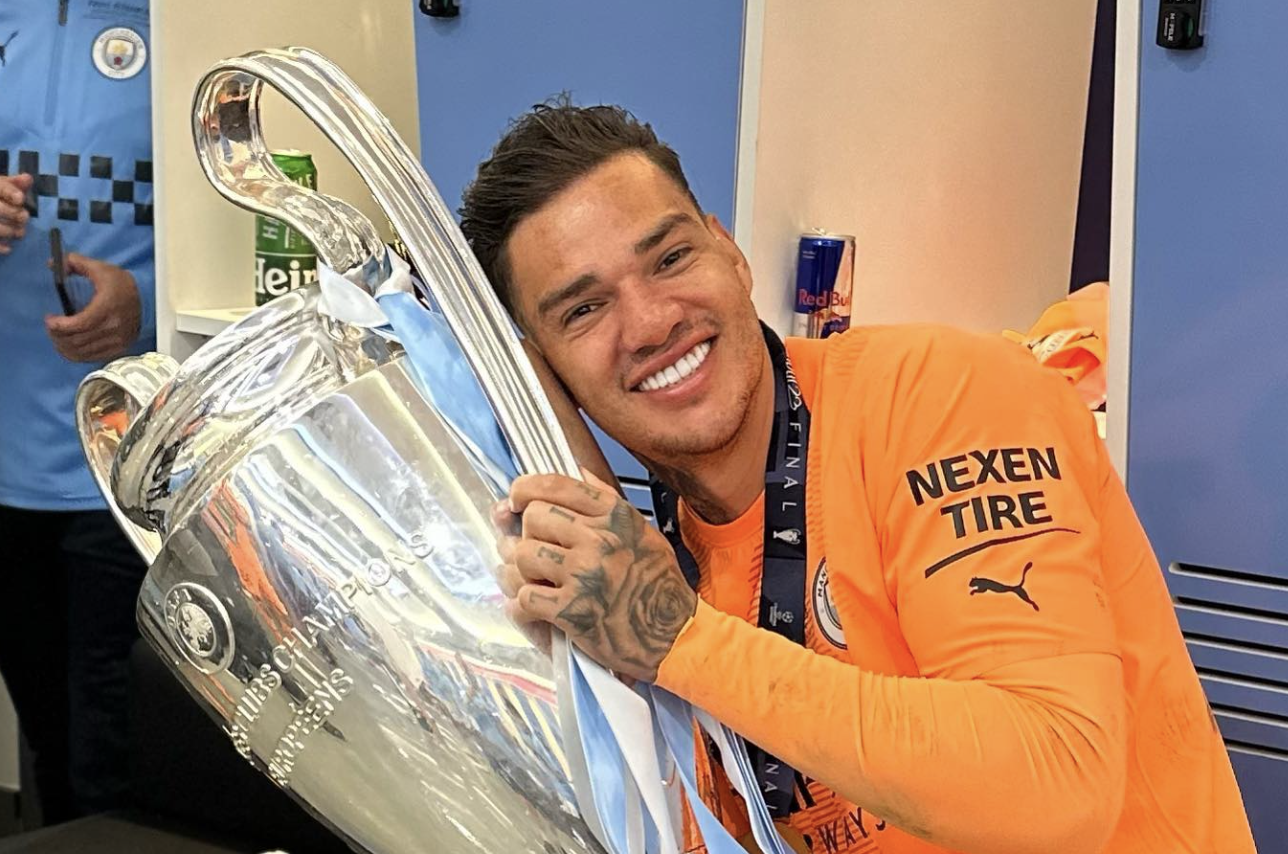 Ederson avec la Ligue des Champions remportée avec Manchester City 3 juillet 2024