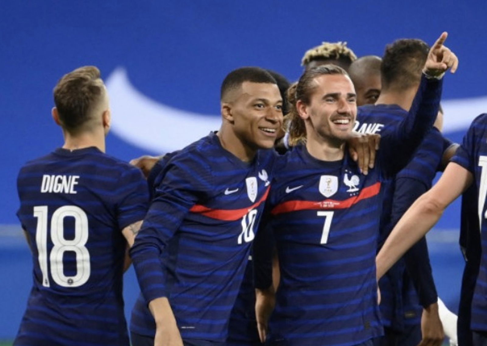 Équipe de France de football en match avec Mbappé Griezmann 16 mai 2024