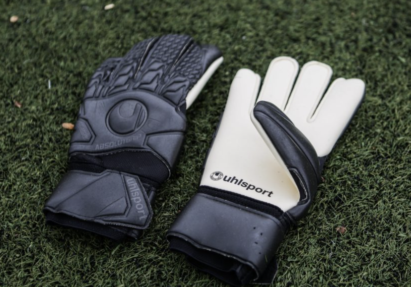 Gants de gardien de football Uhlsport Confort Absolutgrip pour la saison 2024/2025