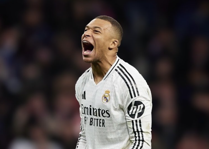 Kylian Mbappé content de son but avec le Real Madrid