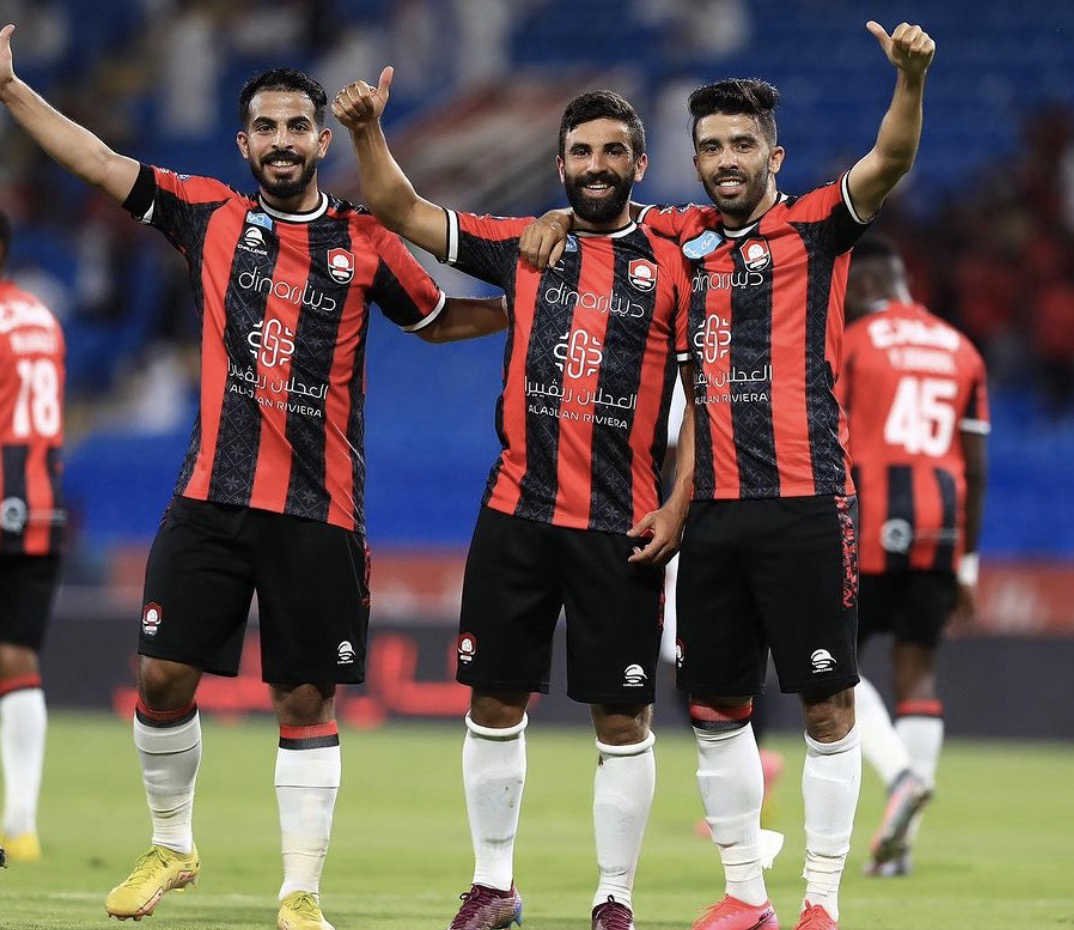 L’équipe d’Al-Raed après leur victoire en match de Saudi Pro League 