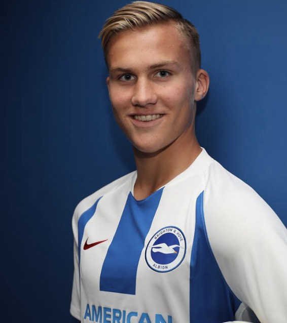 Leo Östigard signe avec Brighton & Hove Albion