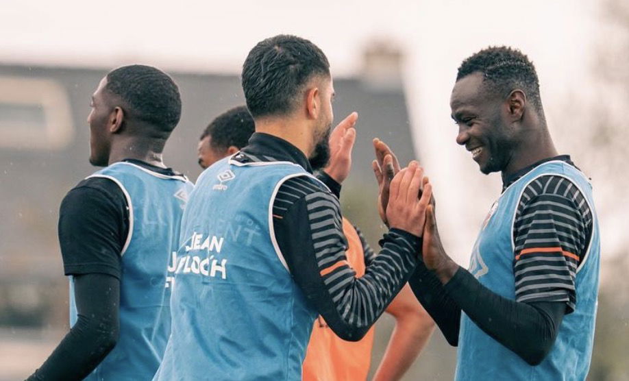 Les joueurs de Lorient à l’entraînement