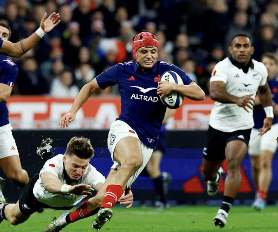 Louis Bielle-Biarrey impressionne les All Blacks après la victoire des Bleus