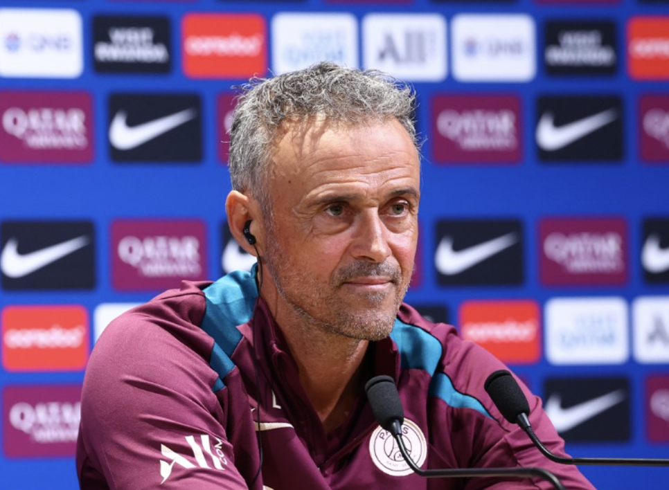 Luis Enrique en conférence de presse avec le PSG avant d’affronter le Stade Brestois en Ligue 1 le 14 septembre 2024