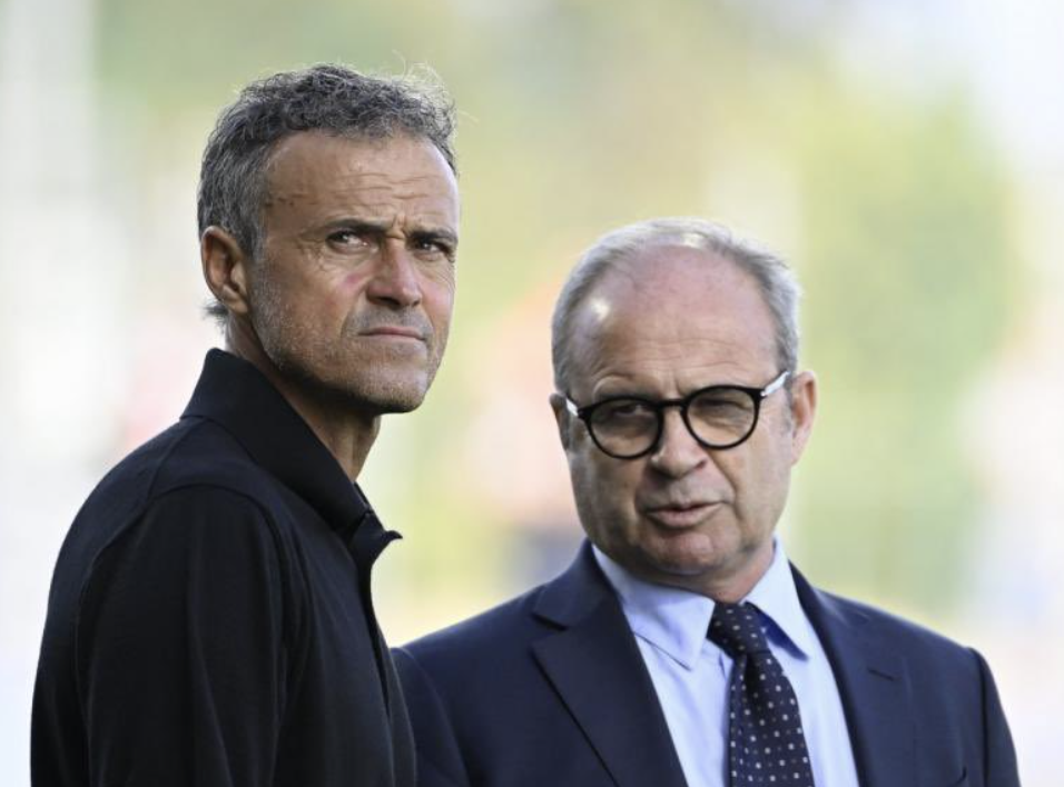 Luis Enrique et Luis Campos avec le Paris Saint-Germain