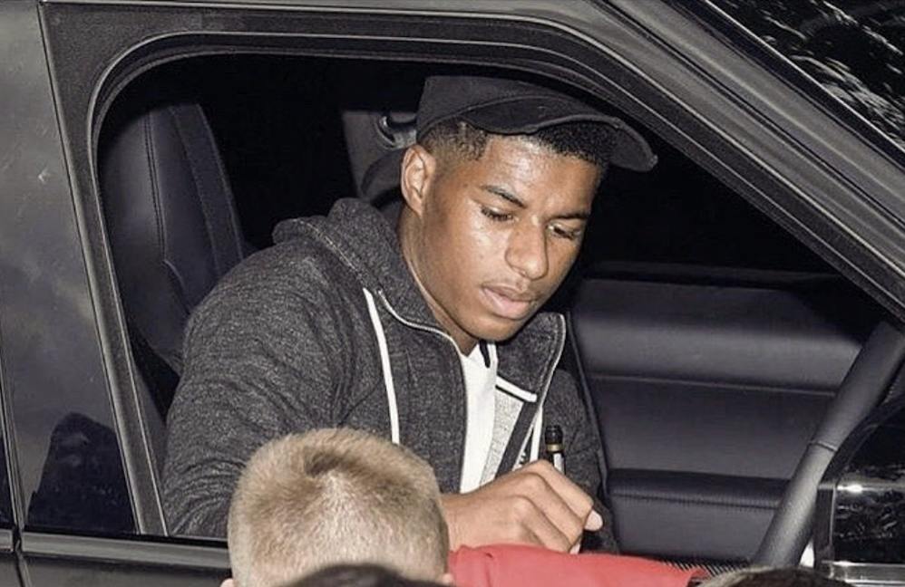 Marcus Rashford dans son range rover