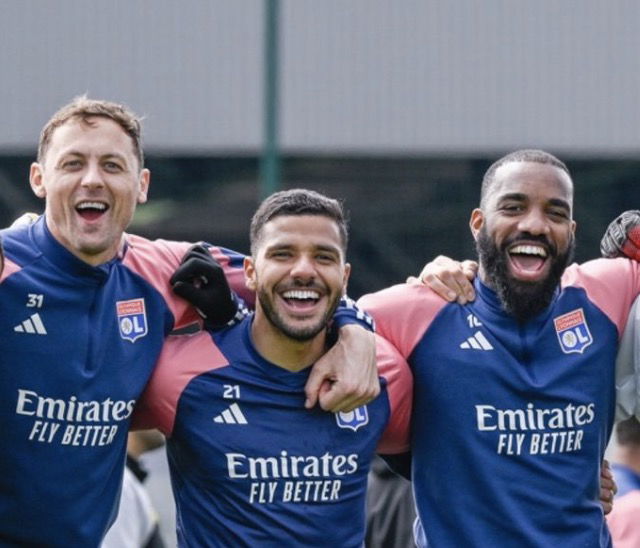 Matic, Henrique et Lacazette qui sourient à l’entraînement avec l’OL