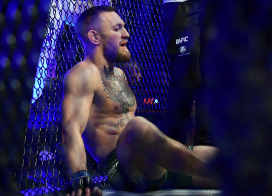 McGregor blessé dans l’octogone à l’UFC