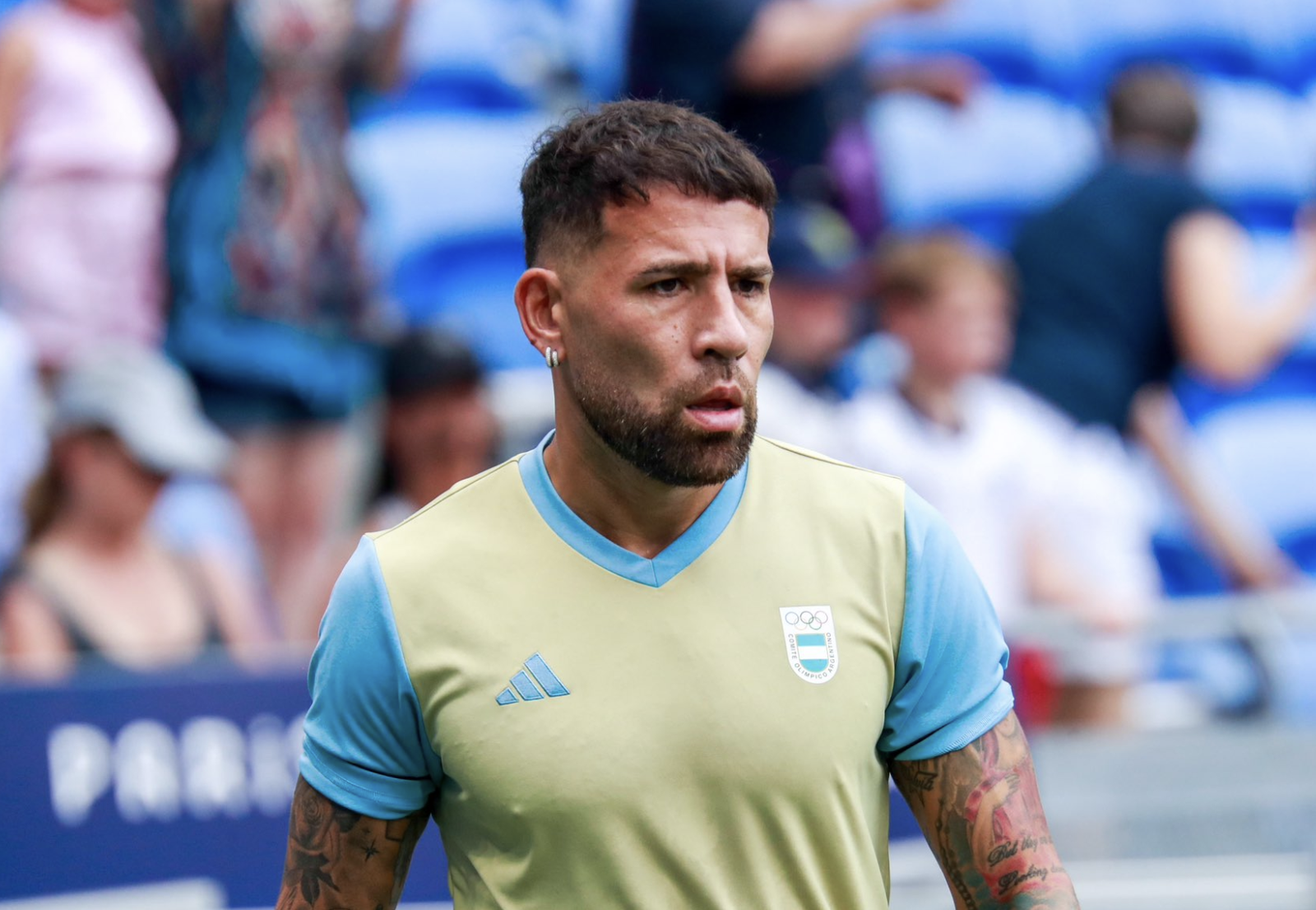 Nicolas Otamendi menace Loïc Badé après la défaite de l’Argentine face à la France aux JO 2024 