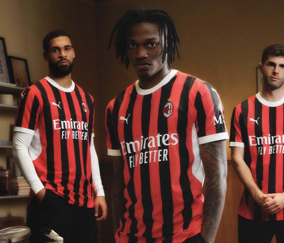 Nouveau maillot domicile de l’AC Milan saison 2024/2025