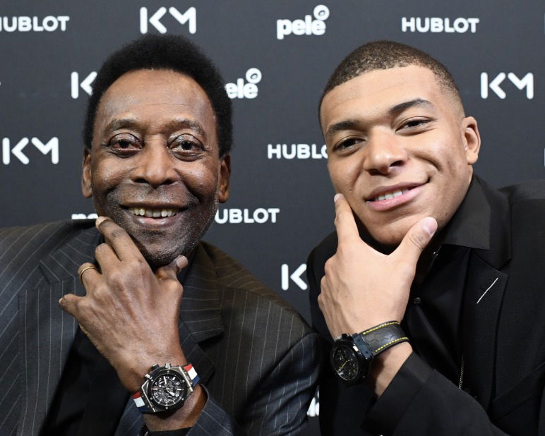 Pelé avec Kylian Mbappé