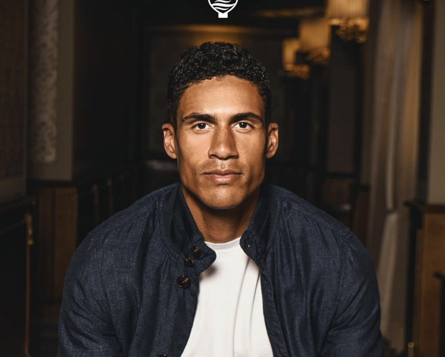 Présentation de Raphaël Varane à Côme en Serie A