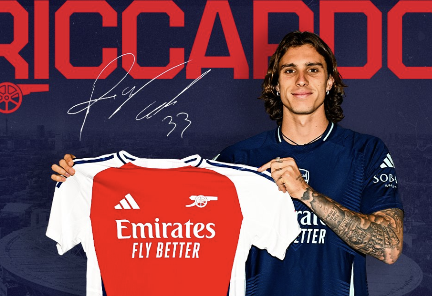 Riccardo Calafiori signe à Arsenal