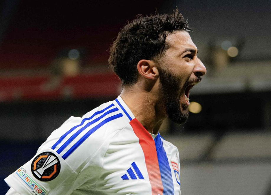 Saïd Benrahma buteur avec l’OL face à  l'Olympiakos en Ligue Europa