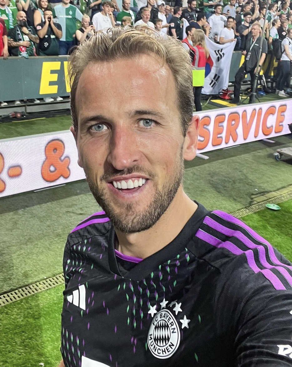 Selfie d’Harry Kane sous ses nouvelles couleurs : celles du Bayern Munich