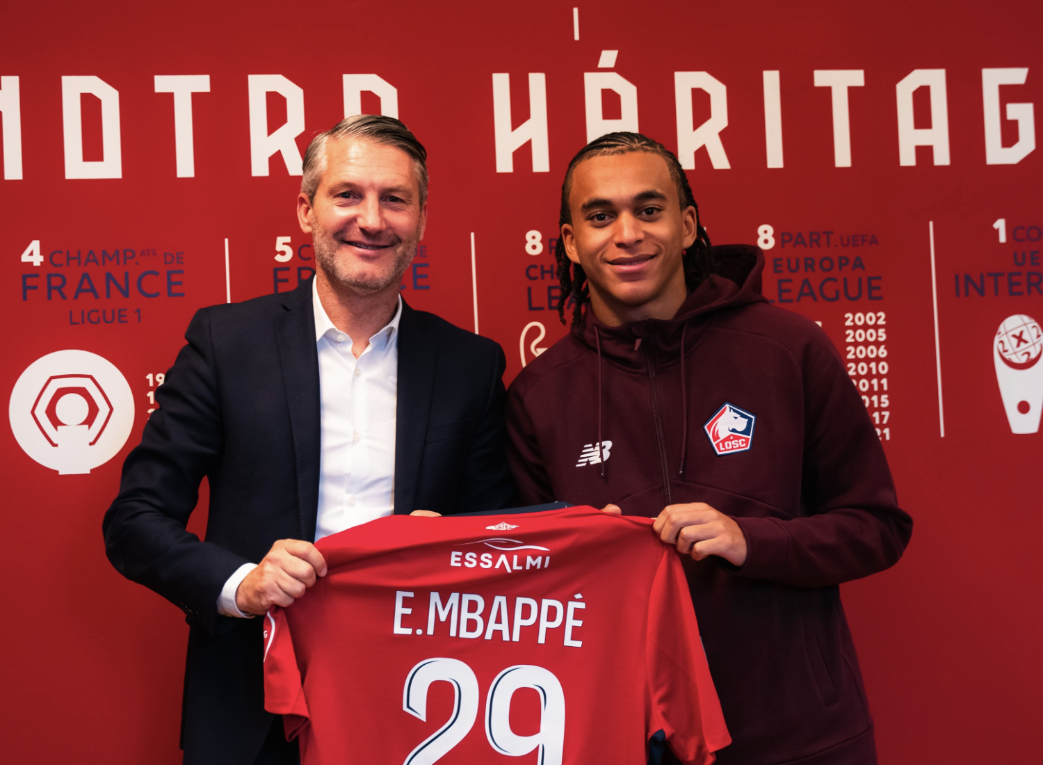 Ethan Mbappé signe son premier contrat professionnel avec le LOSC