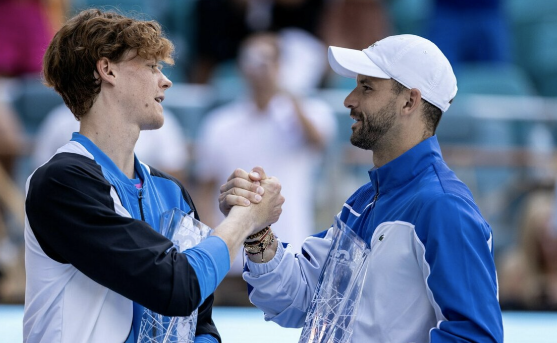 Sinner et Dimitrov qui se serrent la main après la finale du Masters 1000 de Miami