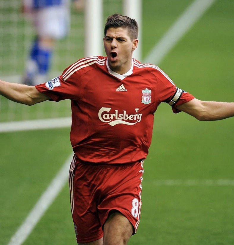 Steven Gerrard légende de Liverpool FC