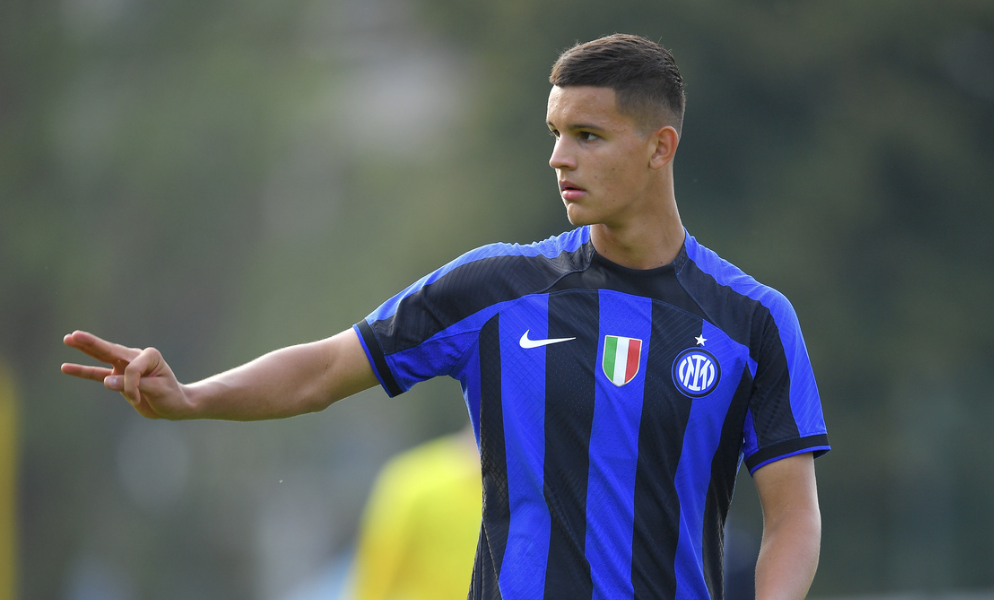 Valentin Carboni pendant un match amical avec l’Inter Milan