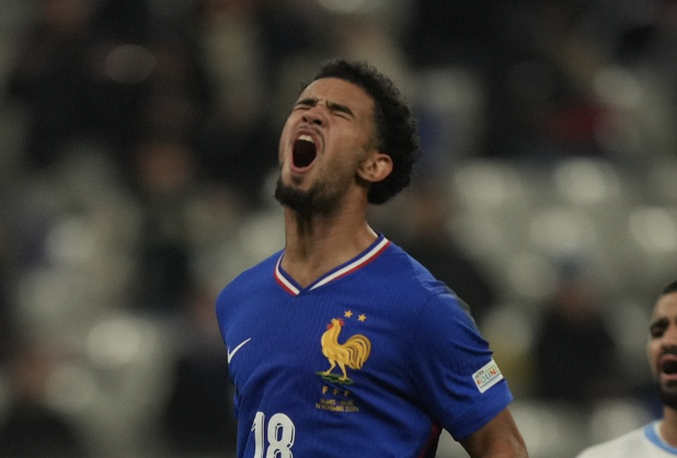 Warren Zaïre-Emery crie après une occasion manquée avec la France face à Israël en ligue des nations