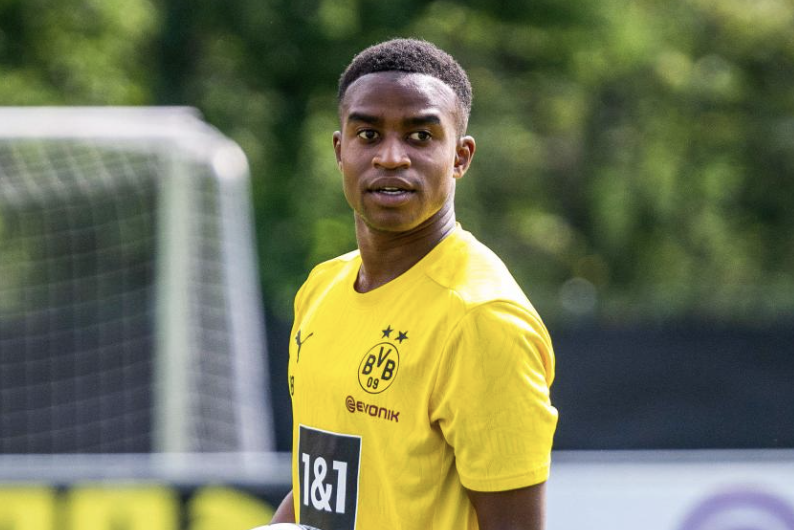 Youssoufa Moukoko à l’entraînement avec le Borussia Dortmund 13 août 2024